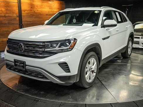 Used 2021 Volkswagen Atlas Cross Sport S image 2