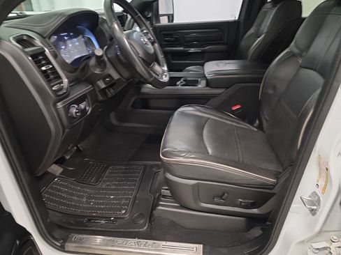 Used 2023 RAM 3500 Limited image 16