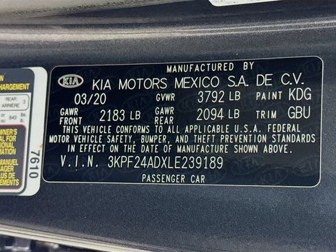 Used 2020 Kia Forte LXS FWD image 27