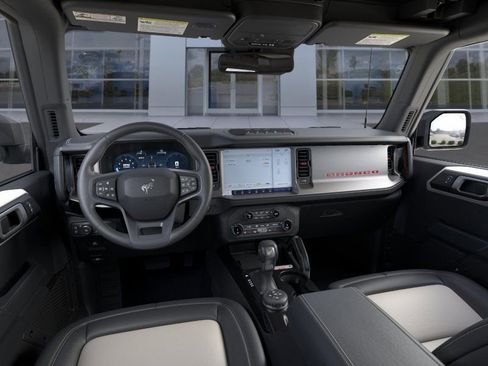 New 2026 Ford Bronco Outer Banks w/ Sasquatch Package AWD/4WD image 9