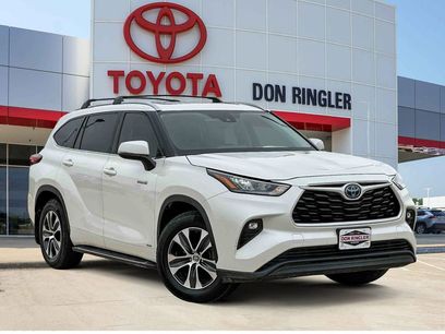 Used 2020 Toyota Highlander XLE
