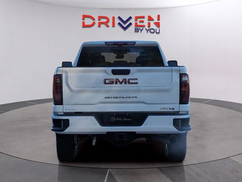 New 2026 GMC Sierra 2500 AT4 w/ AT4 Premium Plus Package image 4