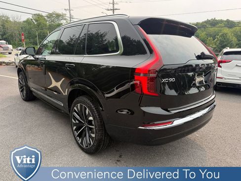 New 2026 Volvo XC90 T8 Ultra w/ Protection Package AWD/4WD image 6