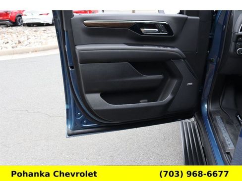 New 2026 Chevrolet Suburban High Country image 22