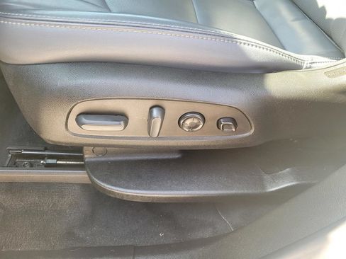 Used 2022 Buick Enclave Premium FWD image 21