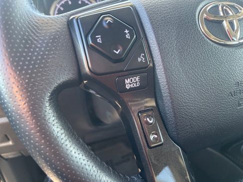 Used 2024 Toyota 4Runner TRD Off-Road image 8