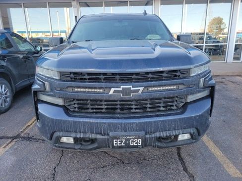 Used 2020 Chevrolet Silverado 1500 RST image 2