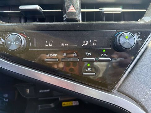 Used 2024 Toyota Camry XSE FWD image 16