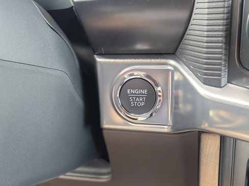 Used 2025 Ford F150 King Ranch w/ FX4 Off-Road Package image 18