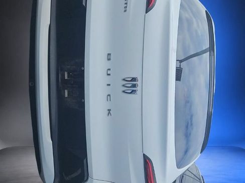 Certified 2025 Buick Envista Sport Touring w/ Convenience I Package FWD image 3