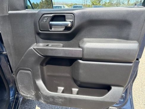 Used 2020 Chevrolet Silverado 1500 Custom w/ Custom Convenience Package AWD/4WD image 27