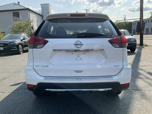 Used 2017 Nissan Rogue S AWD/4WD image 6