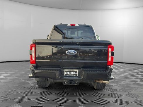 Used 2023 Ford F250 Lariat w/ Sport Appearance Package image 5