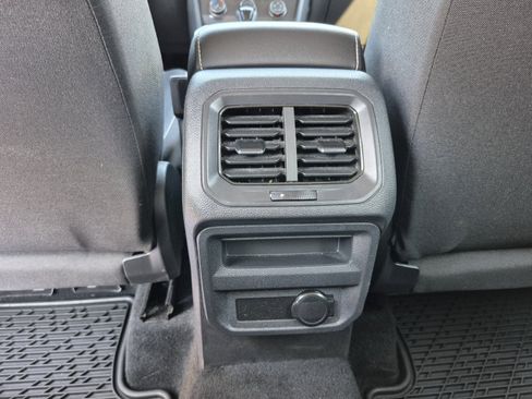 Used 2022 Volkswagen Tiguan S FWD image 16