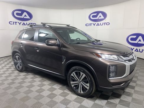 Used 2024 Mitsubishi Outlander Sport SEL image 1