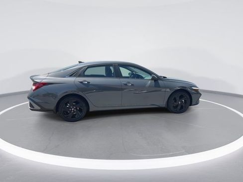 New 2026 Hyundai Elantra SEL Sport Premium FWD image 9