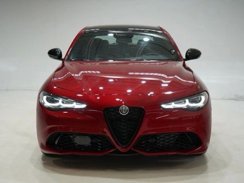 New 2025 Alfa Romeo Giulia w/ Driving Assist Package image 2