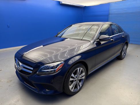 Used 2020 Mercedes-Benz C 300 4MATIC Sedan image 4