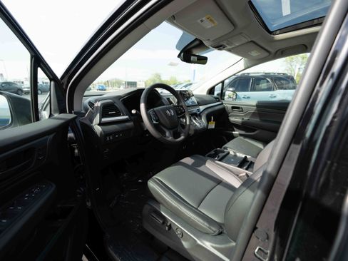 New 2026 Honda Odyssey EX-L image 8