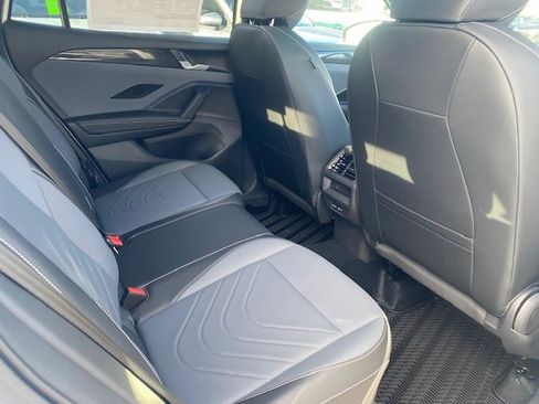 New 2026 Volkswagen Tiguan SE R-Line image 9