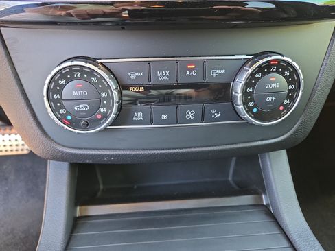 Used 2019 Mercedes-Benz GLE 43 AMG 4MATIC image 28