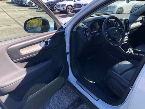 Used 2023 Volvo XC40 B5 Plus w/ Driver Assist Package image 11