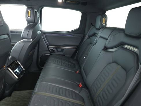 Used 2022 Rivian R1T Launch Edition image 20