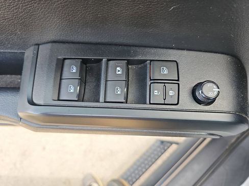 Used 2022 Toyota Tacoma SR image 27