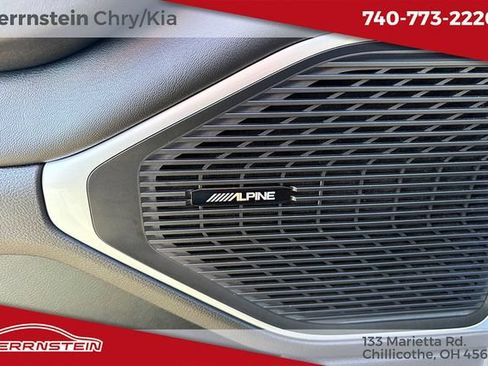 Used 2024 Jeep Wagoneer Series II AWD/4WD image 16
