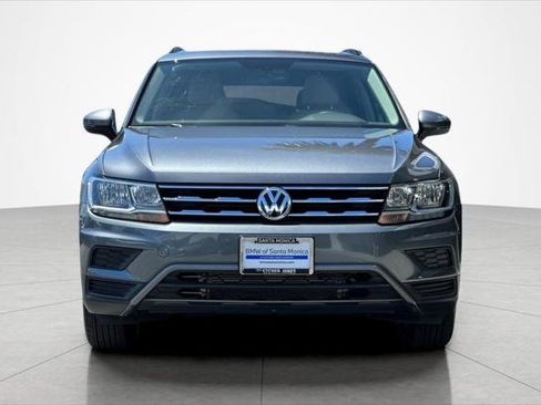 Used 2020 Volkswagen Tiguan SE w/ Panoramic Sunroof Package FWD image 8