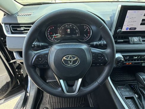 Used 2023 Toyota RAV4 XLE Premium FWD image 18