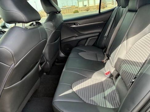 Used 2022 Toyota Camry SE image 13