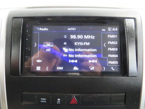 Used 2012 RAM 1500 Classic SLT RWD image 15