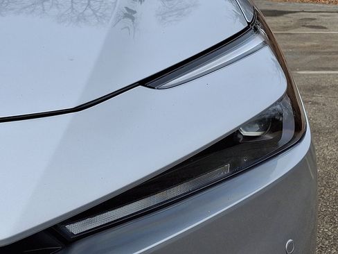 Certified 2024 Toyota Prius Prime SE image 9