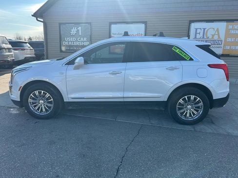 Used 2017 Cadillac XT5 Luxury w/ Driver Awareness Package image 8