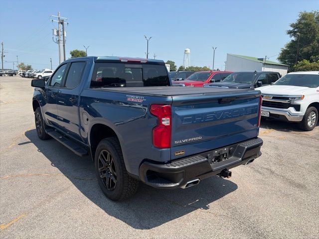Used 2024 Chevrolet Silverado 1500 LT Trail Boss w/ Convenience Package II AWD/4WD image 4