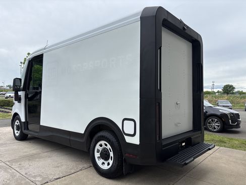 Used 2024 Chevrolet Brightdrop 400 w/ Commercial Equipment Package AWD/4WD image 5