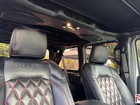 Used 2019 Jeep Wrangler Unlimited Sport S AWD/4WD image 20