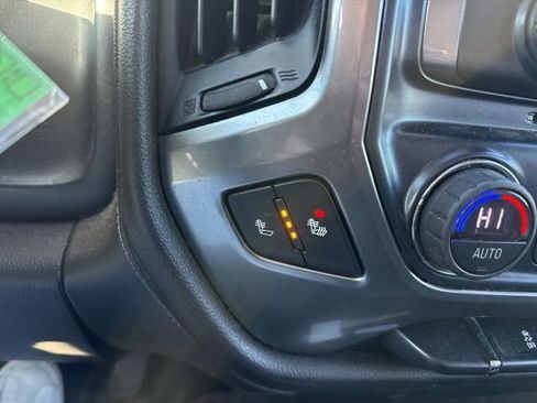 Used 2018 Chevrolet Silverado 1500 LTZ image 33