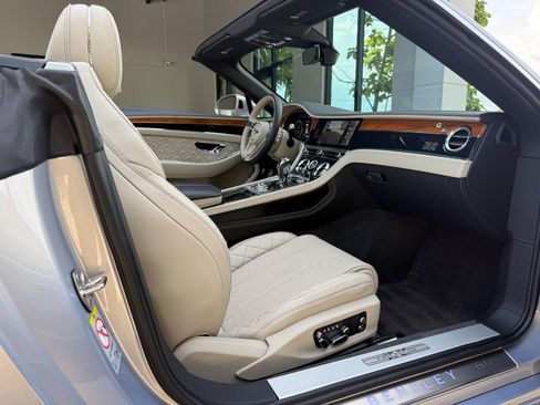 Used 2020 Bentley Continental GT V8 AWD/4WD image 25