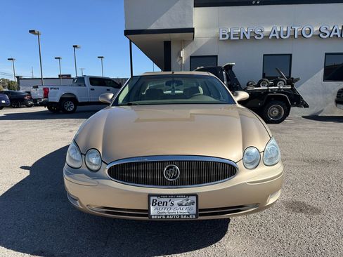 Used 2005 Buick LaCrosse CX image 3