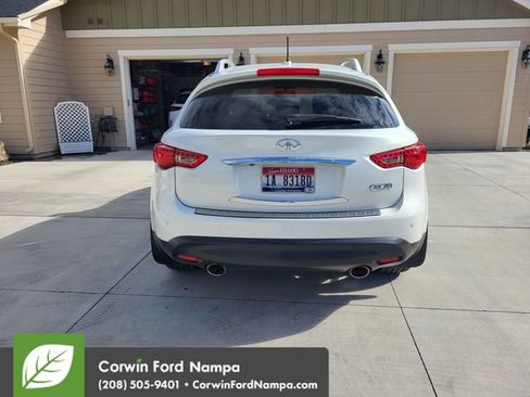 Used 2015 INFINITI QX70 AWD w/ Premium Package image 17