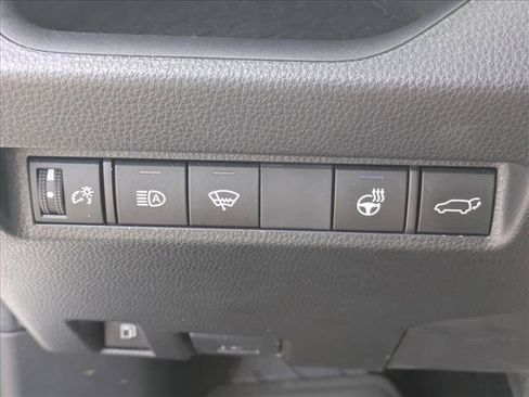 Used 2022 Toyota RAV4 XLE Premium AWD/4WD image 12