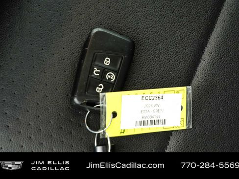 Used 2024 Volkswagen Jetta SE FWD image 34