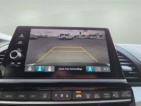 Used 2025 Honda Odyssey Touring image 39