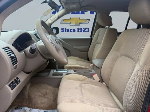 Used 2018 Nissan Frontier SV RWD image 10