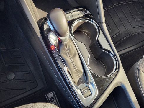 Used 2024 Buick Encore GX Preferred w/ Comfort Package image 21