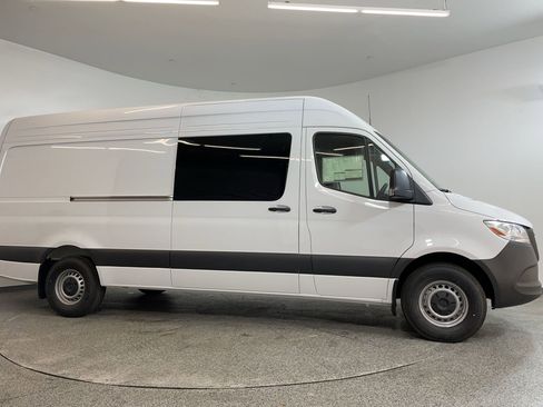 New 2025 Mercedes-Benz Sprinter 2500 image 6