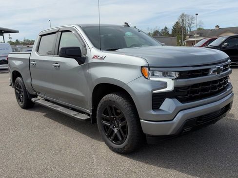 Used 2024 Chevrolet Silverado 1500 RST w/ Convenience Package II AWD/4WD image 2