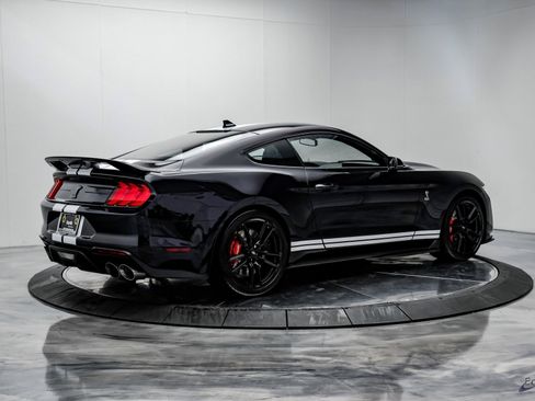 Used 2022 Ford Mustang Shelby GT500 w/ Technology Package image 13